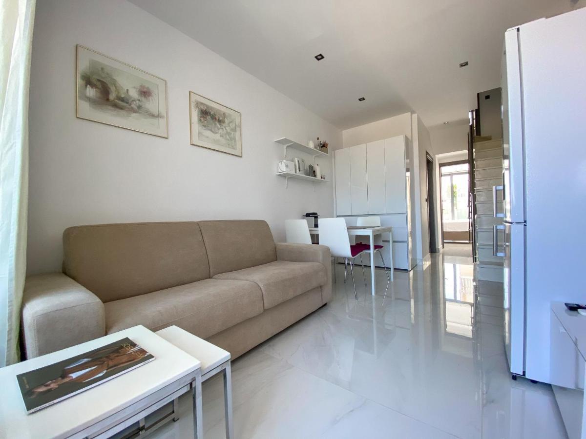 Kallithea  New Modern Deluxe Apartment In Kallithea מראה חיצוני תמונה